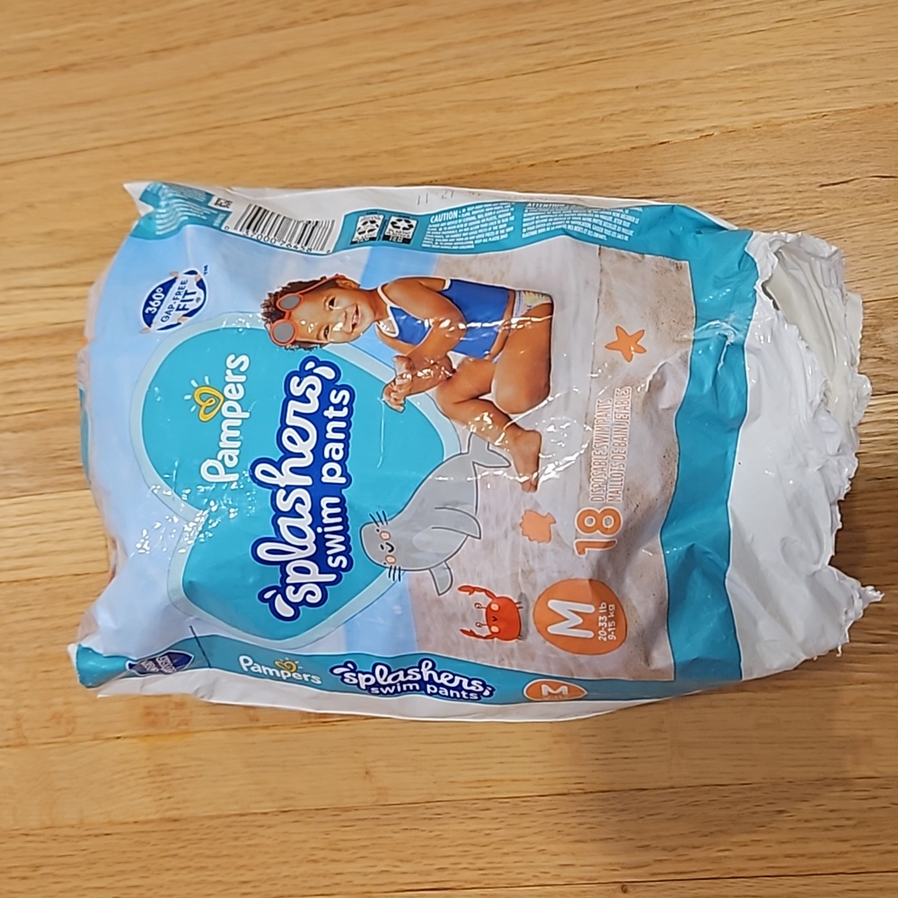 Pampers Splashers Swim Diapers - Size M, 10 Count, Gap-Free Disposable Baby Swim